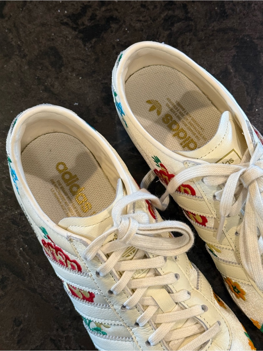 Adidas Tokyo Floral Embroidery Pack - Cream White sneakers - Picture 9 of 14